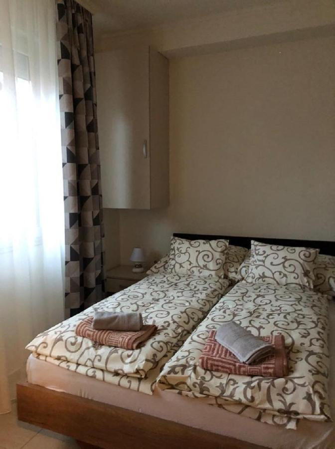 Jacint Apartman Bed & Breakfast Hajduszoboszlo Ngoại thất bức ảnh