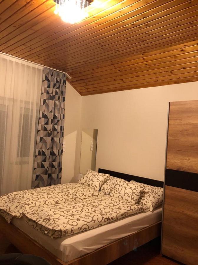 Jacint Apartman Bed & Breakfast Hajduszoboszlo Ngoại thất bức ảnh